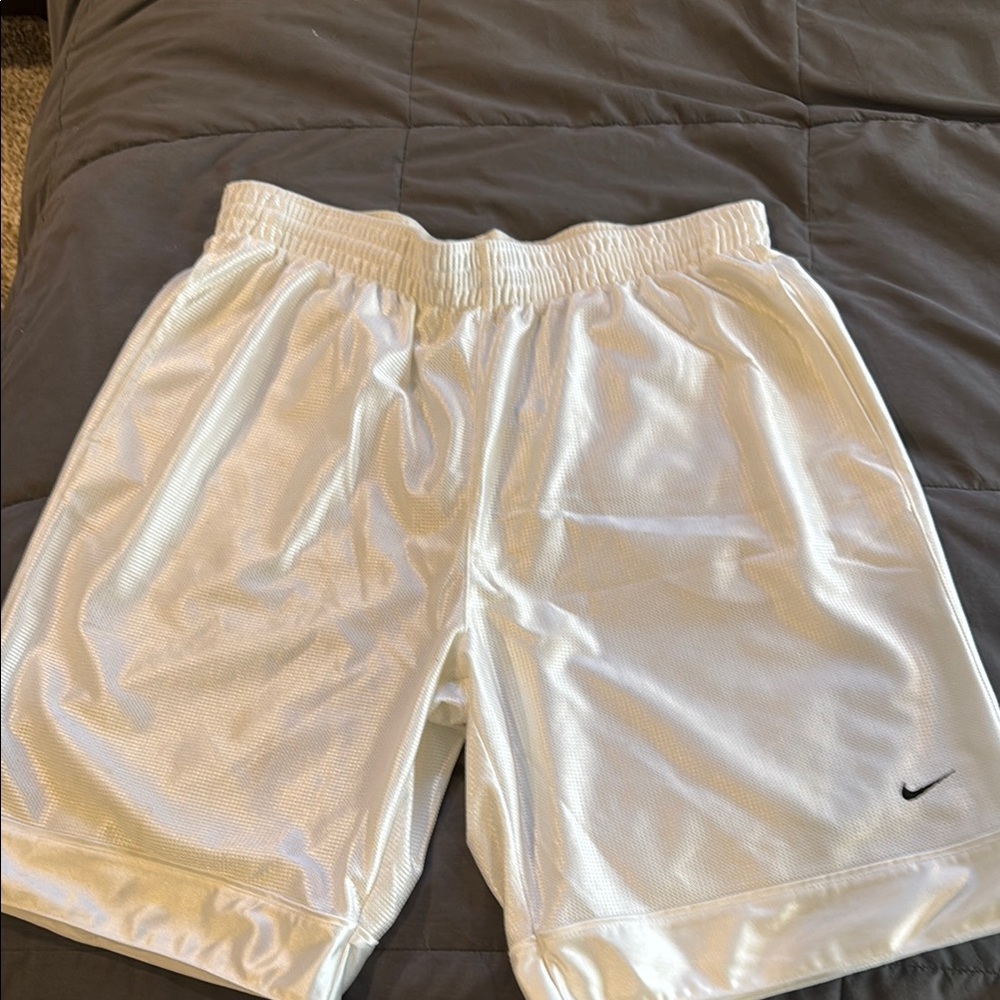 Nike White Athletic Shorts Lightweight Breathable